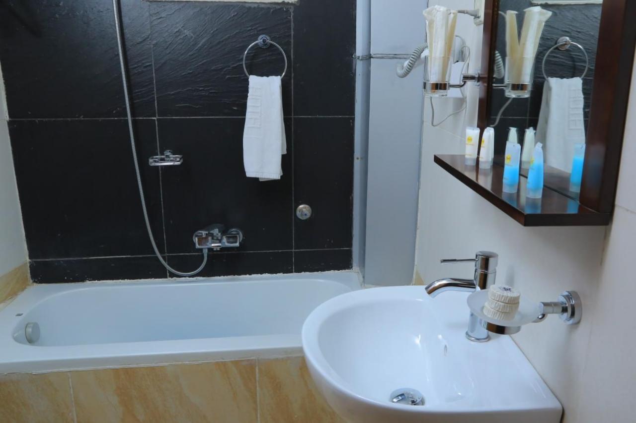 Melka International Hotel 亚的斯亚贝巴 外观 照片